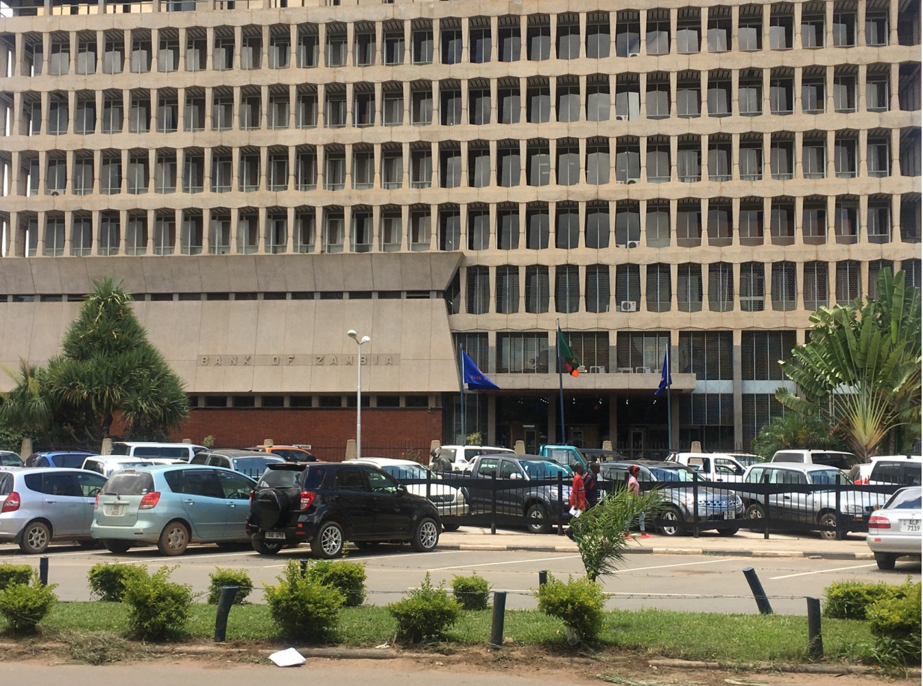 ZAMBIA: GOVERNMENT LIKELY TO IGNORE WARNINGS ON DEBT SERVICING STRESS