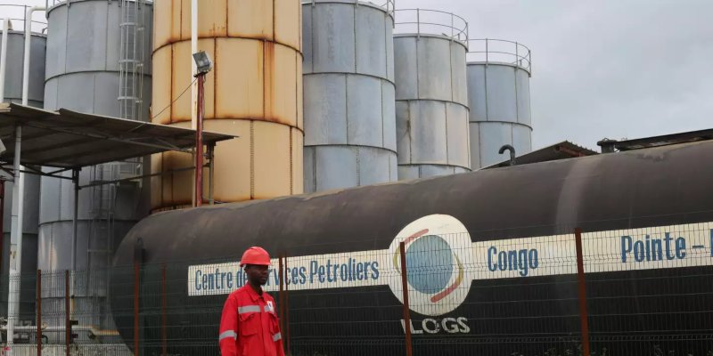REPUBLIC OF CONGO: UNDISCLOSED DEBT AND DELAYS IN LOANS