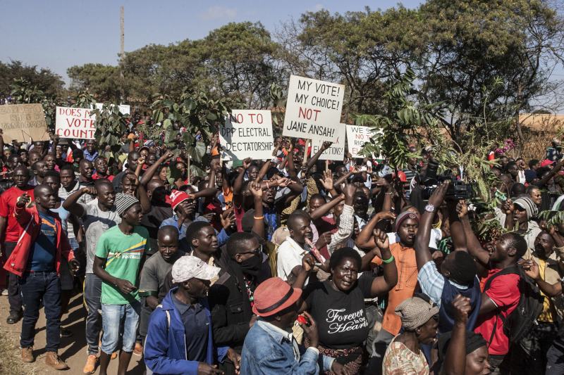 MALAWI: TOWARDS A CONSTITUTIONAL CRISIS AS PARLIAMENT RESUMES